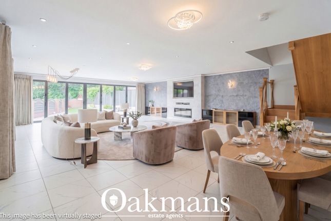 5 bed property, in Gilmorton Close, £1,000,000