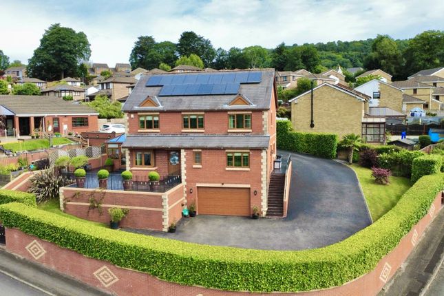 4 bed property, in Ffordd Brynheulog, £485,000