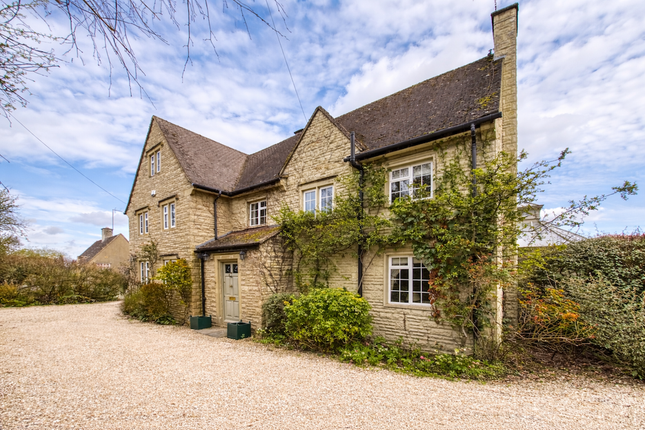 6 bed property, in High Street, £1,500,000