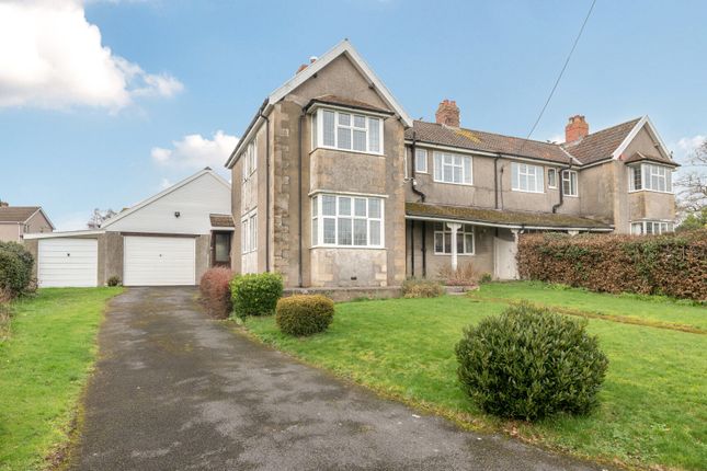 4 bed property, in Cooks Hill, £425,000