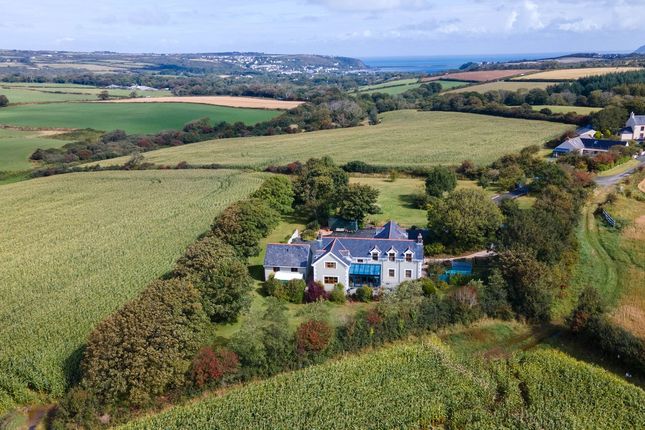4 bed property, in Dwrbach, £610,000