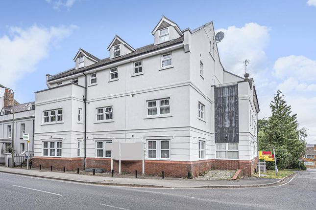 1 bed property, in Banbury, £140,000