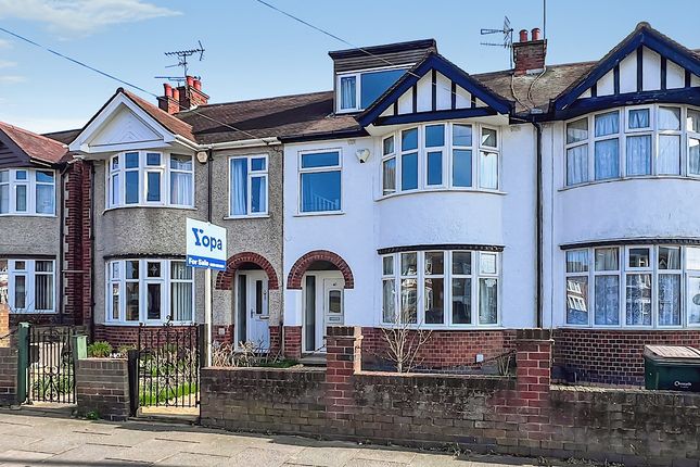 5 bed property, in The Mount, £290,000