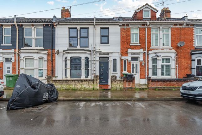3 bed property, in Dover Road, £280,000