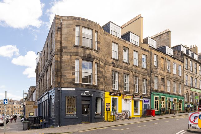 2 bed property, in 1F2, £375,000