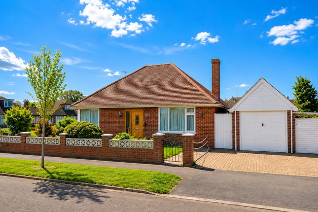 3 bed property, in Northlands Road, £375,000