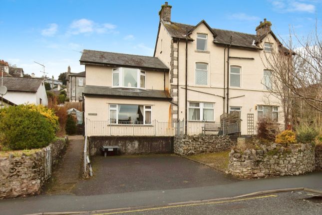 2 bed property, in Kents Bank Road, £135,000
