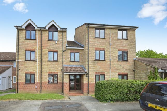 1 bed property, in Markwell Wood, £170,000