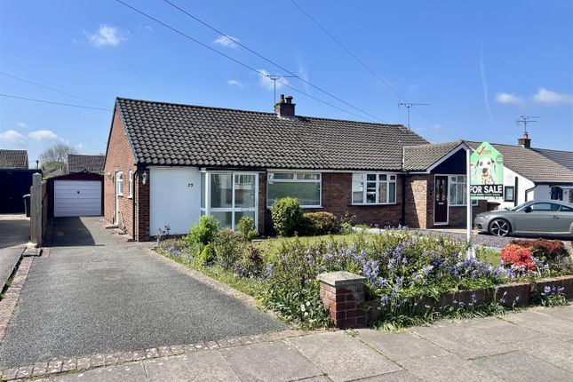 2 bed property, in Hind Heath Road, £250,000