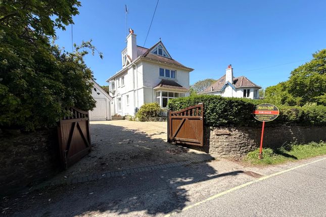 5 bed property, in Ferry Road, £1,150,000