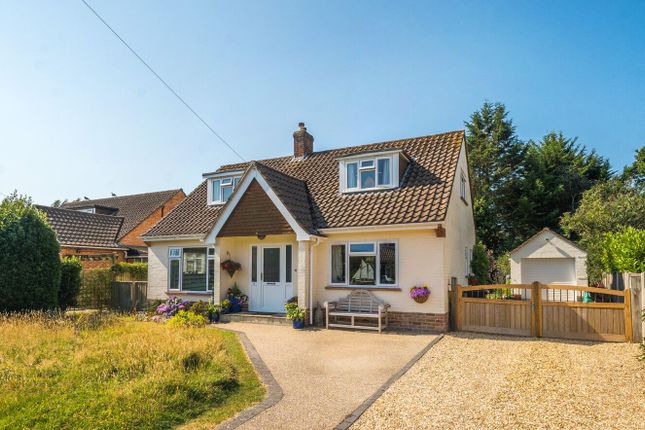 3 bed property, in Lisle Close, £775,000