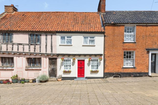 2 bed property, in Old Market, £170,000