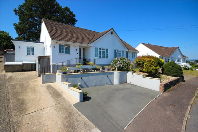 3 bed property, in Burnards Field Road, £425,000
