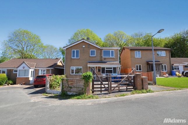 4 bed property, in Moorland Drive, £190,000