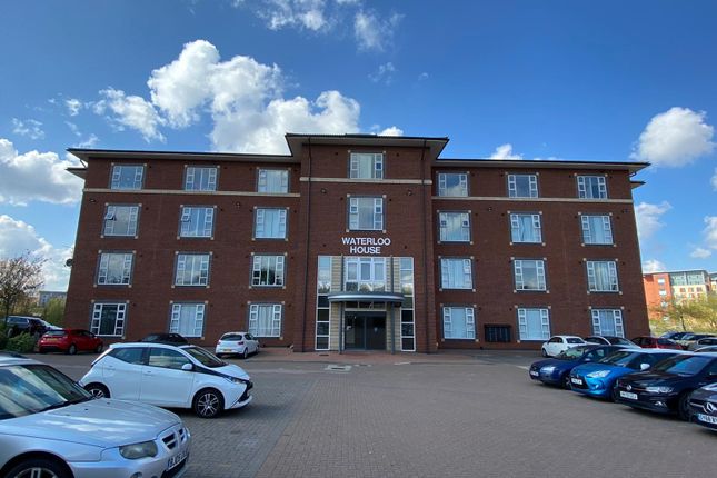 1 bed property, in Waterloo House, £70,000