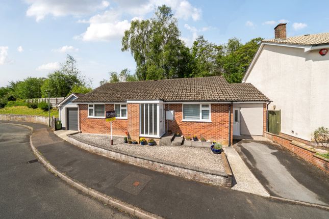 3 bed property, in Kiln Road, £400,000