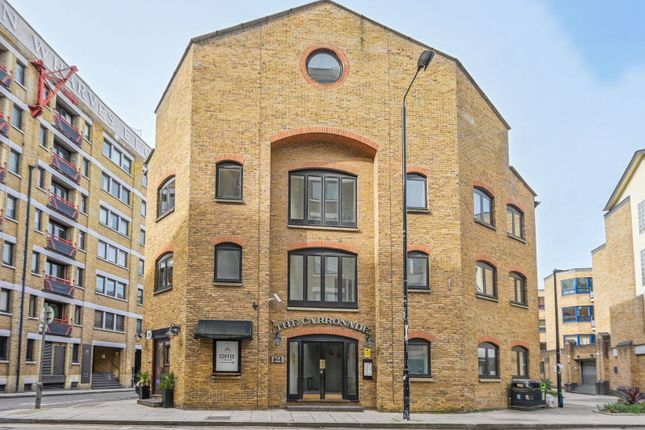 2 bed property, in Wapping High Street, £725,000
