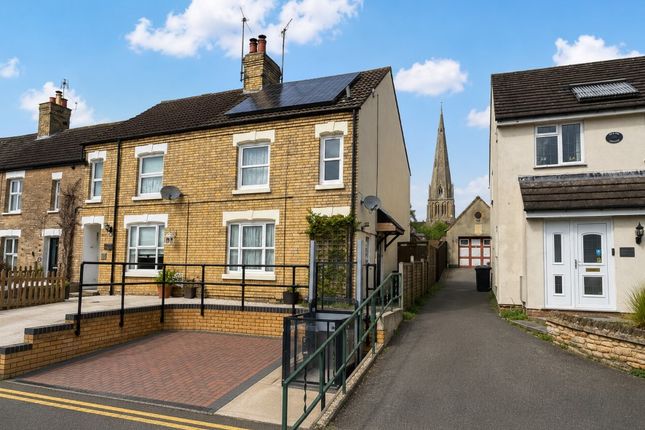 2 bed property, in 18 Manor Street, £160,000