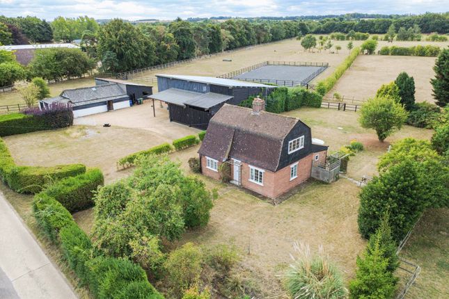2 bed property, in Great Abington, £1,095,000