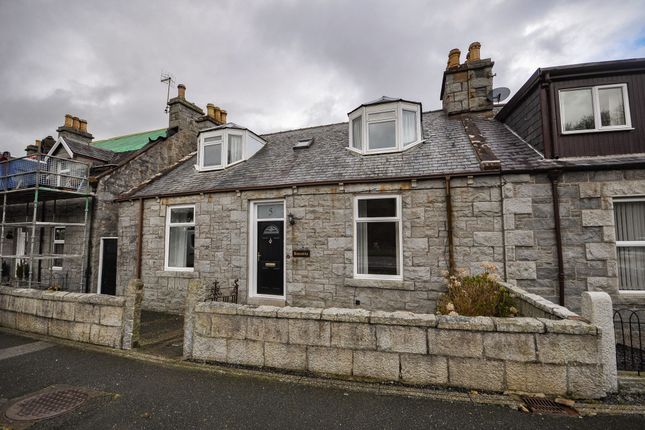 4 bed property, in Park Crescent, £175,000