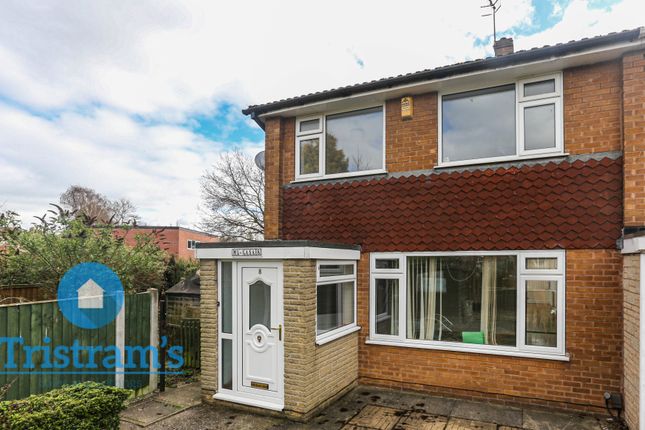 3 bed property, in Elton Close, £200,000