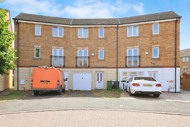 4 bed property, in Loxdale Sidings, £190,000