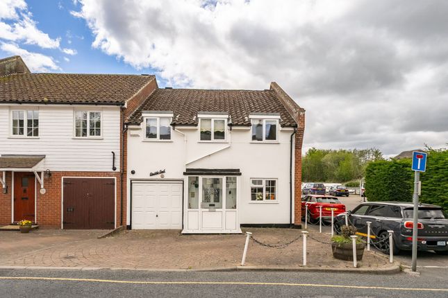 4 bed property, in Lower Street, £675,000