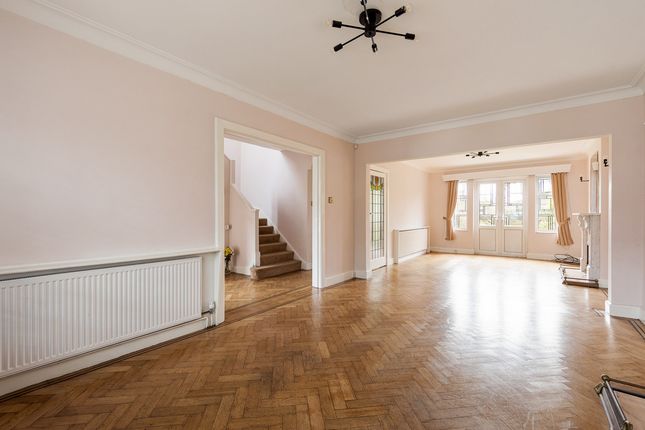 4 bed property, in Cavendish Drive, £1,100,000