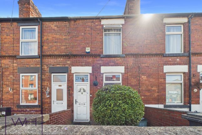 2 bed property, in Cooke Street, £115,000