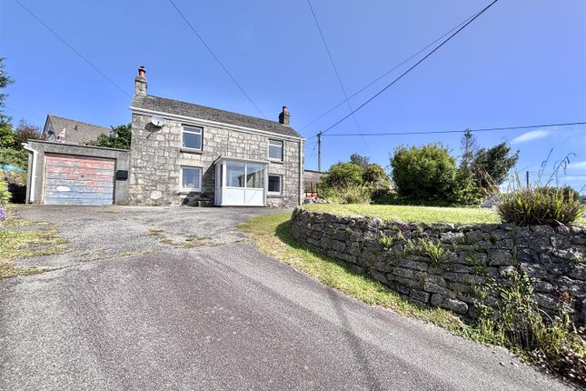4 bed property, in Tregonissey Road, £325,000