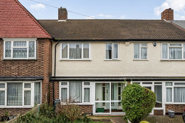 3 bed property, in Conisborough Crescent, £475,000