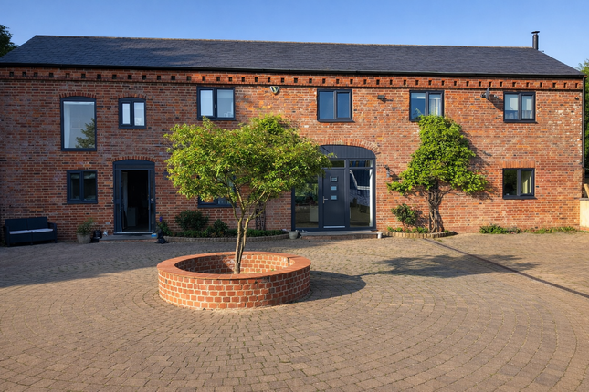 4 bed property, in The Barn At 52 North, £1,100,000