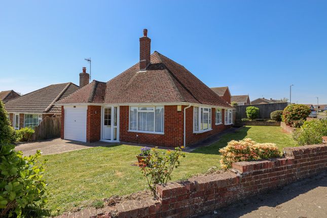 2 bed property, in Saltdean Way, £435,000