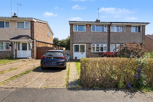 3 bed property, in Firs Drive, £250,000