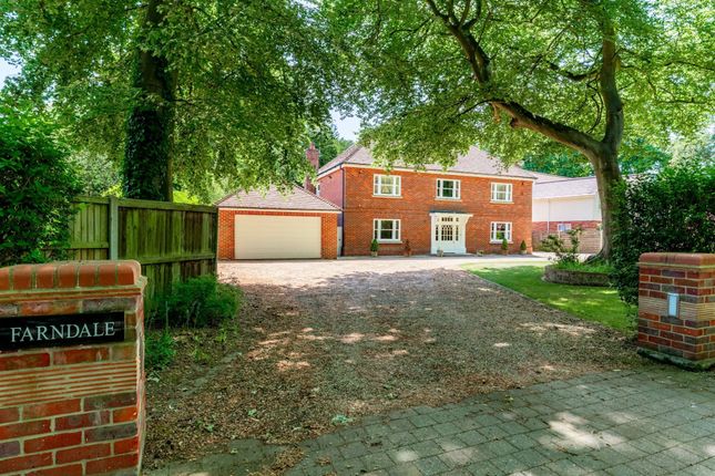 4 bed property, in The Avenue, £1,000,000