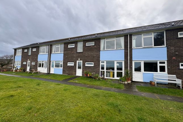 2 bed property, in Morfa Gwyn, £125,000