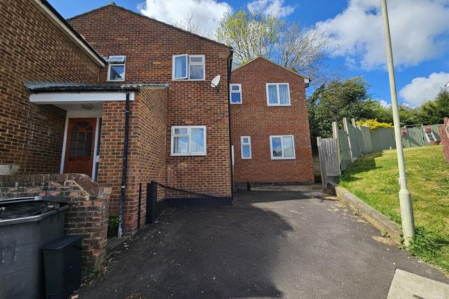 3 bed property, in Goudhurst Close, £495,000