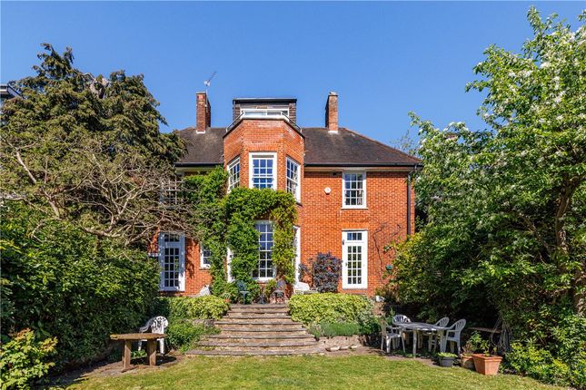 4 bed property, in Albert Drive, £2,400,000
