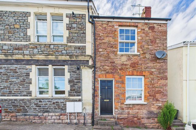 2 bed property, in Pill Street, £235,000