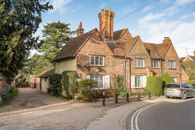 5 bed property, in Pearson Road, £995,000