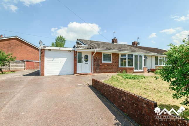 4 bed property, in Burns Drive, £275,000