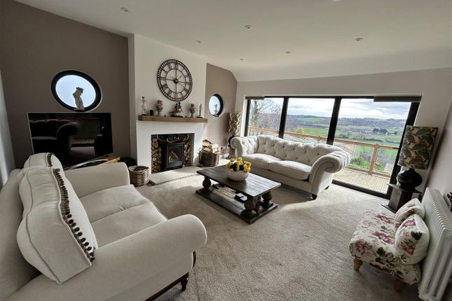 3 bed property, in Whitley Road, £600,000