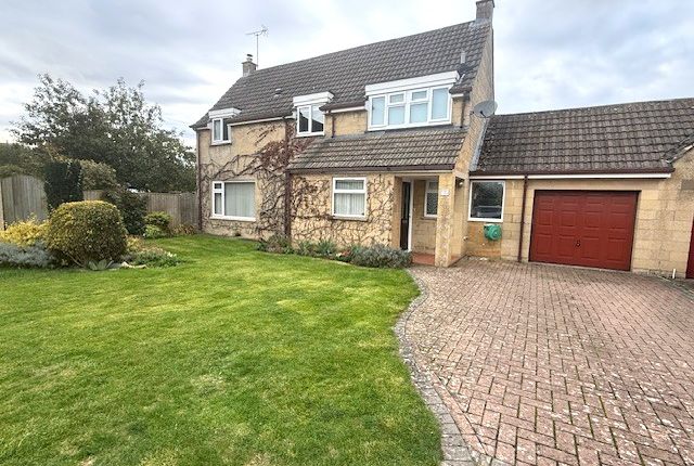3 bed property, in Cherry Tree Drive, £500,000