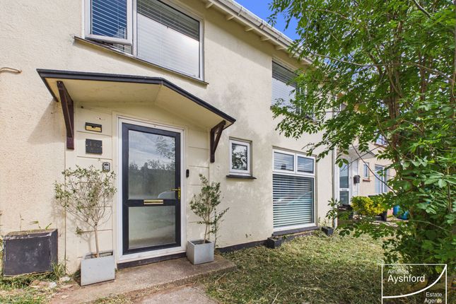 3 bed property, in Gibson Drive, £270,000
