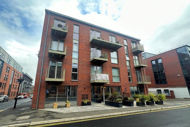 4 bed property, in Boutique Hotel, £305,000