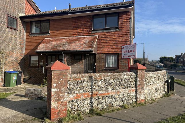 2 bed property, in College Road, £325,000