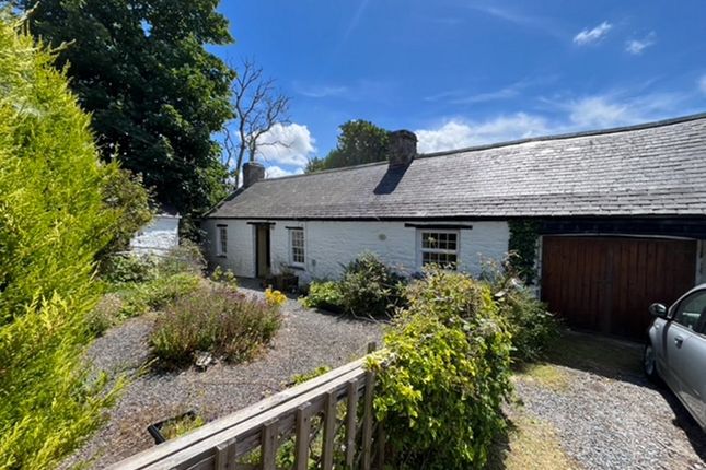 2 bed property, in Penrhiwllan, £199,000