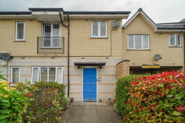 2 bed property, in Gainsborough Road, £130,000