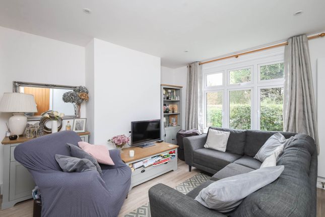 3 bed property, in Nuthurst Road, £500,000