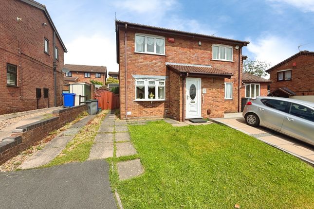 2 bed property, in Whygate Grove, £120,000